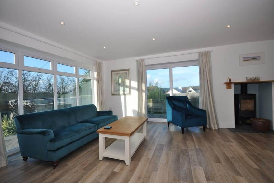 Seascape Croyde with private Hot Tub, Croyde Beach