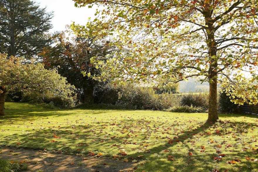 A spacious 1930’s period house set in the picturesque village of Eardisley.