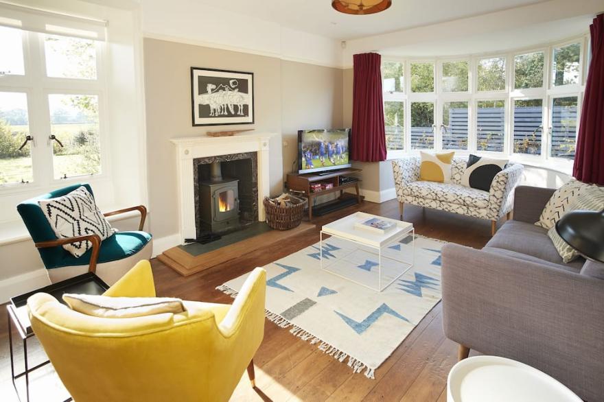 A spacious 1930’s period house set in the picturesque village of Eardisley.