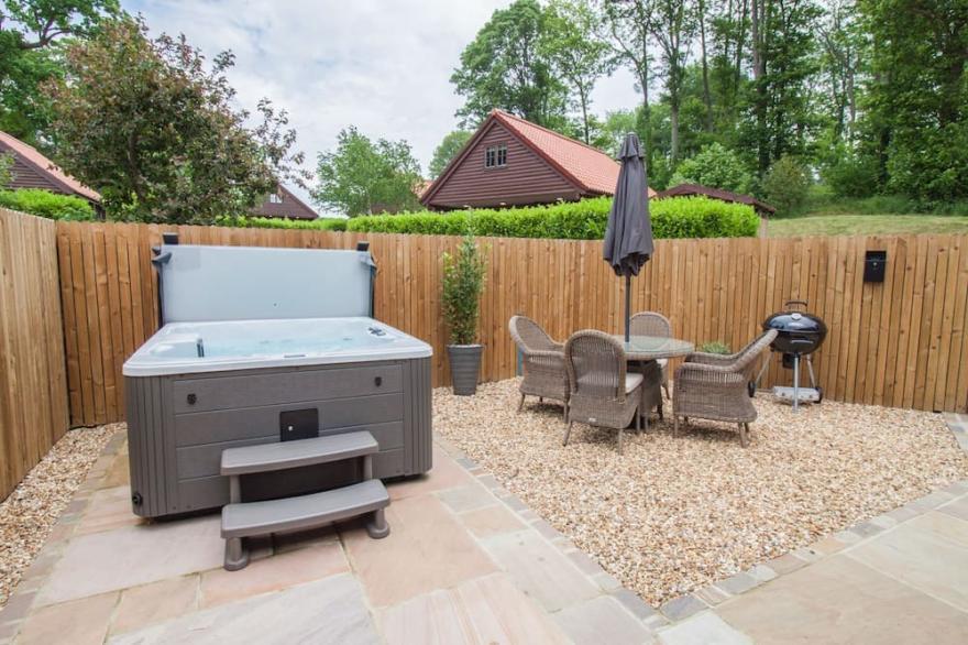 Rosedale Cottage | sleeps 4 - Hot Tub, Dog Friendly - 5* Gold Award