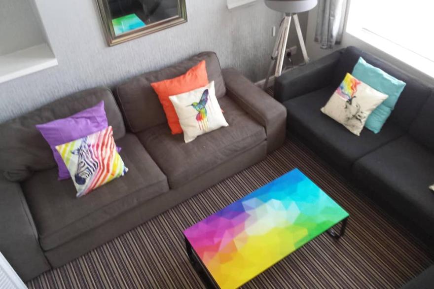 Large 6 double bedroom , City centre,Edwardian Townhouse.