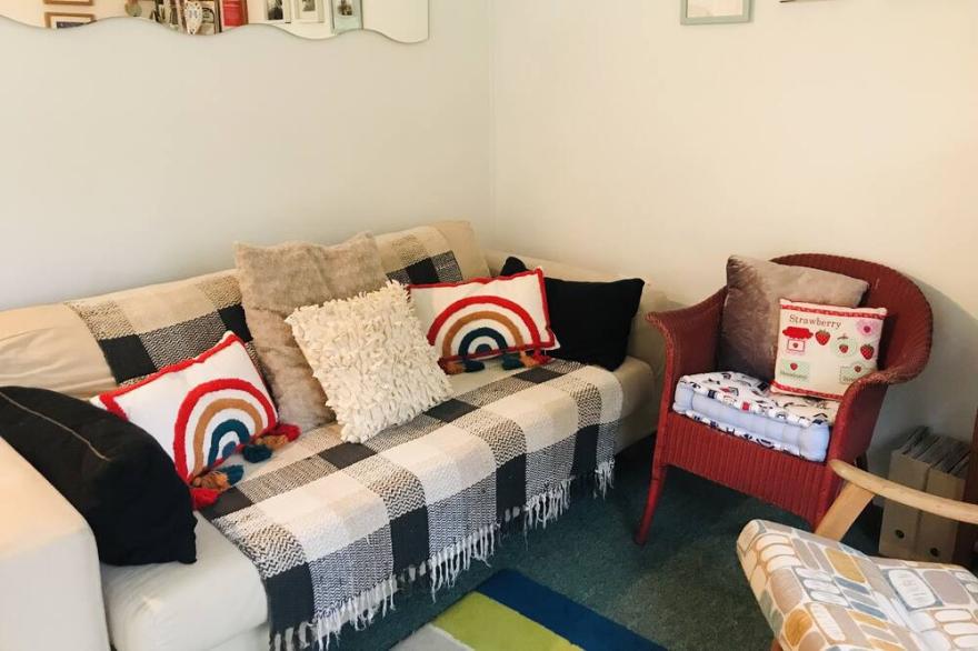 Homely Cedar wood Chalet , Sleeps 4