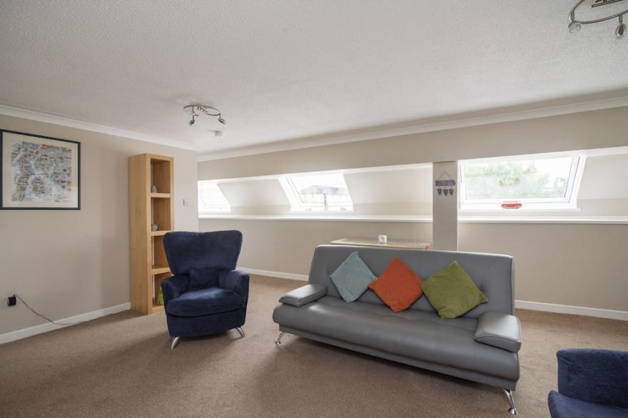 Fabulous stylish flat in Merchant City & Parking