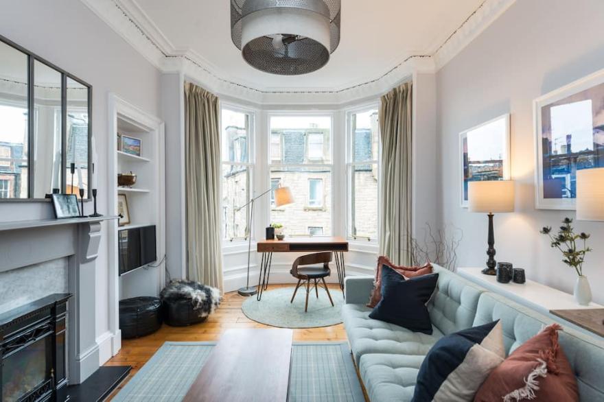 Raeburn Place Apartment  -  sleeps 2 guests
