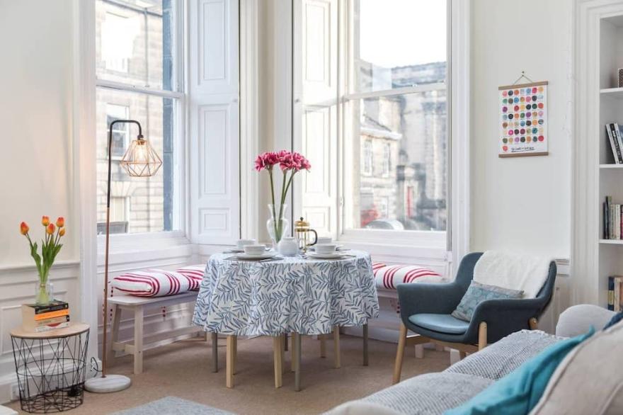 Charming, Central & Spacious Georgian 3 bed APT