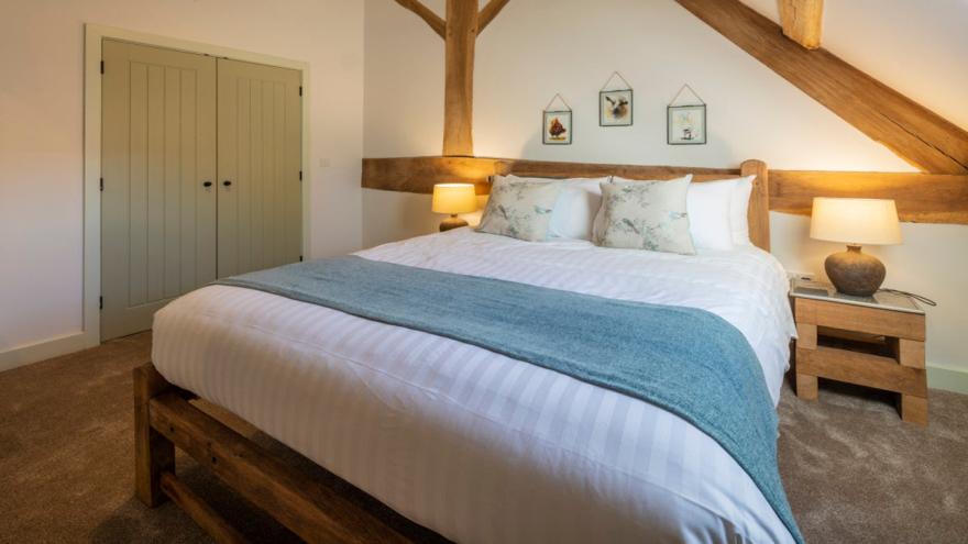 2 Morville Barn