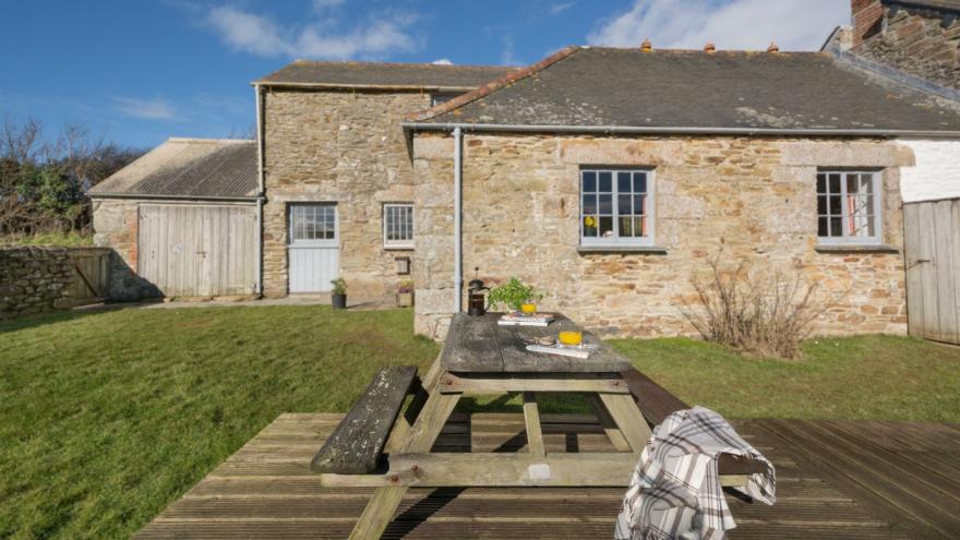 Degibna Lower Pentire Barn