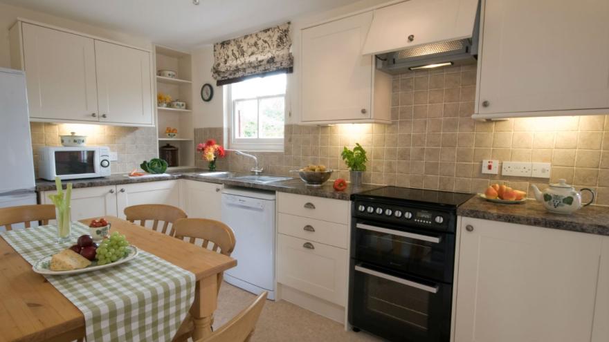 2 Currendon Cottages