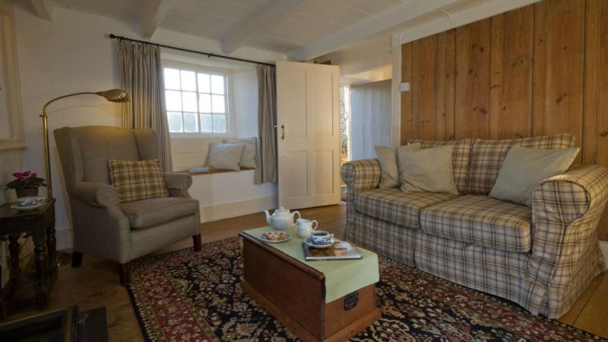 Degibna Lower Pentire Farm House