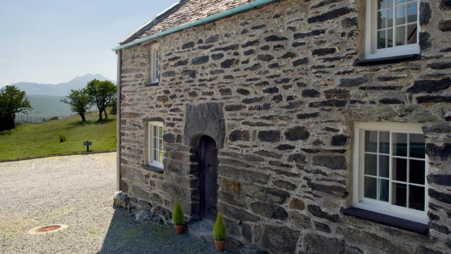 Dyffryn Mymbyr Cottage