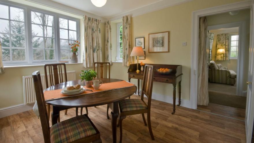 Elbow Cottage