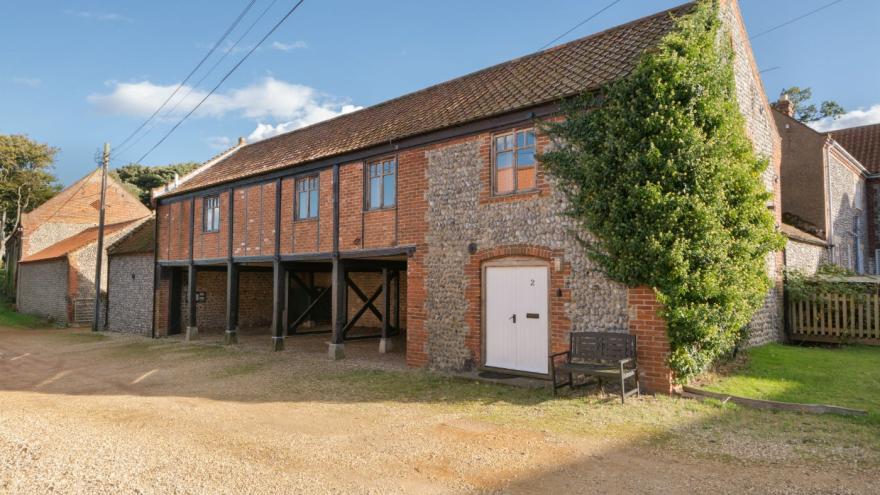 1 Cart Lodge Barn