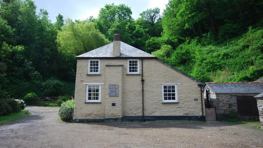 Pont Pill Farm House