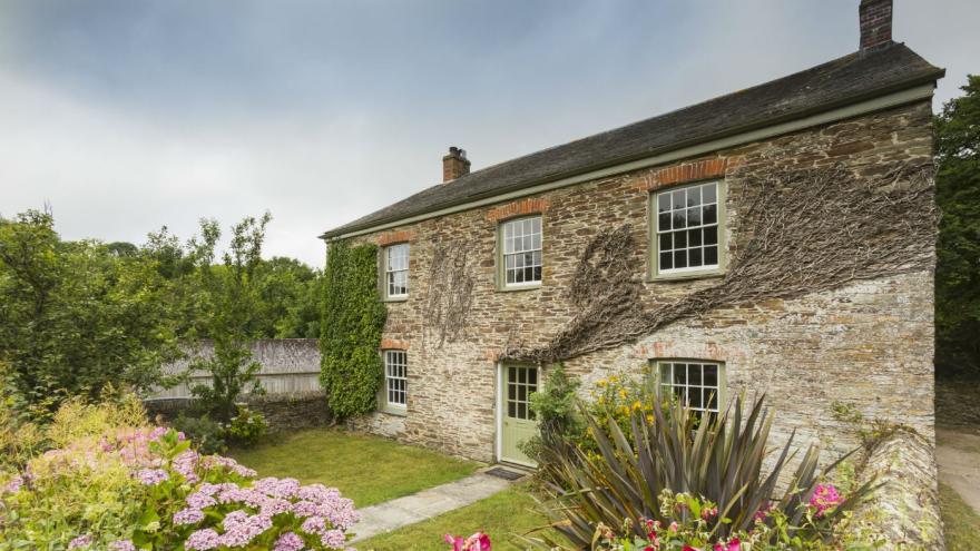 Roseland Porth Farm House
