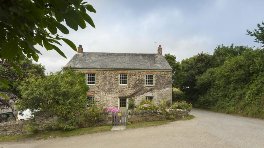 Roseland Porth Farm House