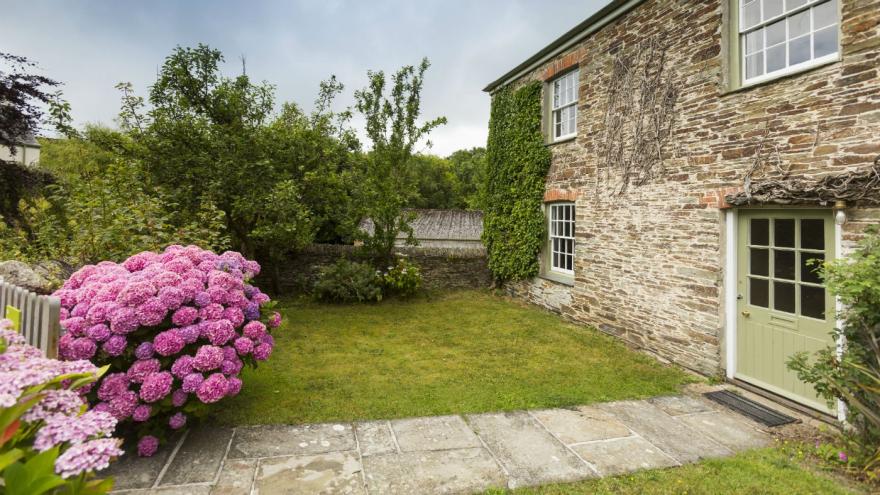 Roseland Porth Farm House