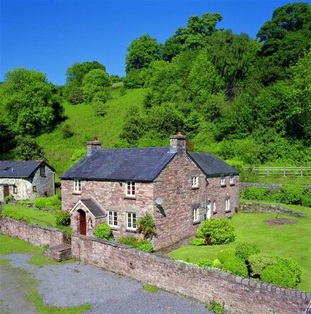 Cwm Bach Farm