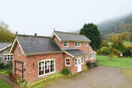 Shrub Cottage