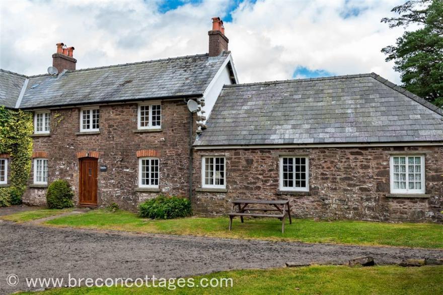 Charlottes Cottage