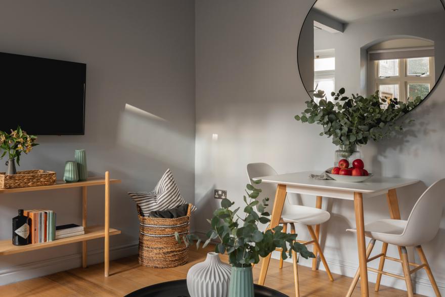 Beau Apartment IV