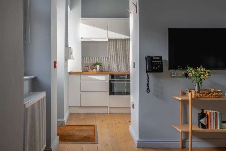 Beau Apartment IV