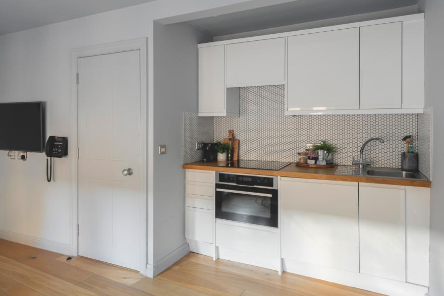 Beau Apartment II