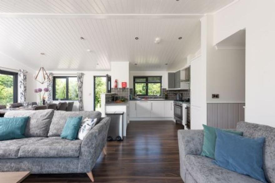 Juniper Lodge, 28 Roadford Lake Lodges
