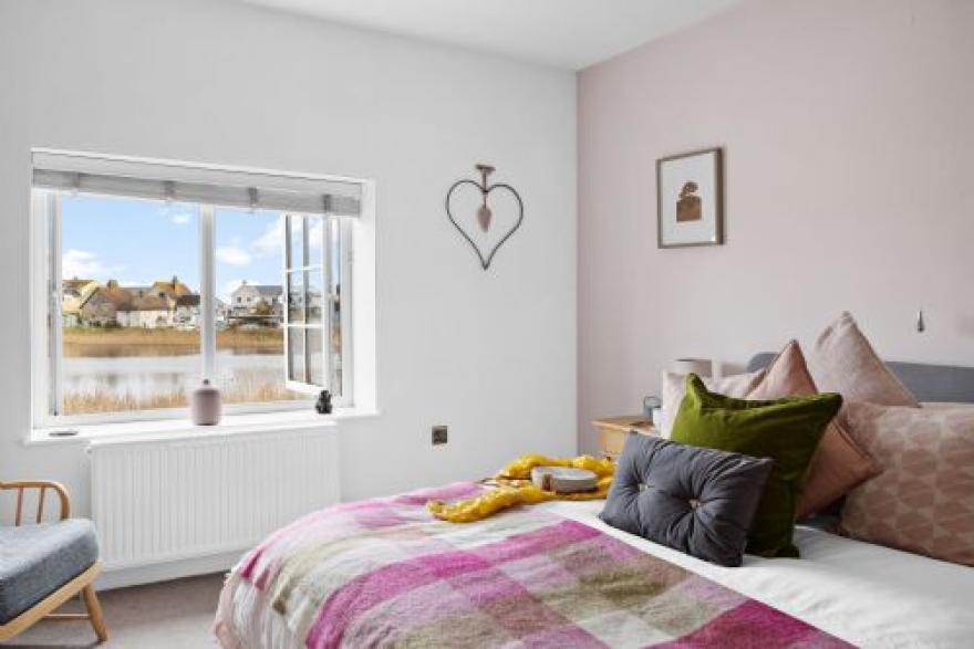 Bumble Cottage
