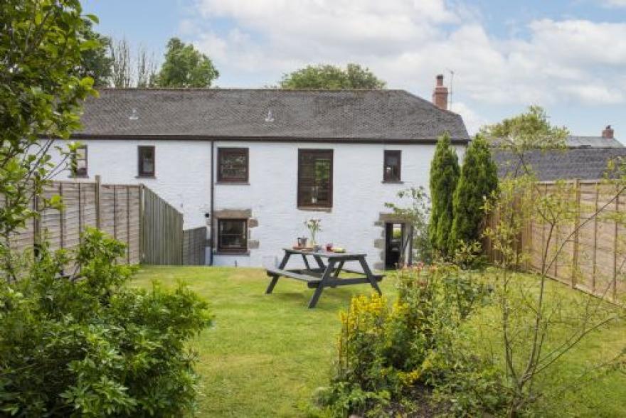The Old Hay Barn, Croft Hooper