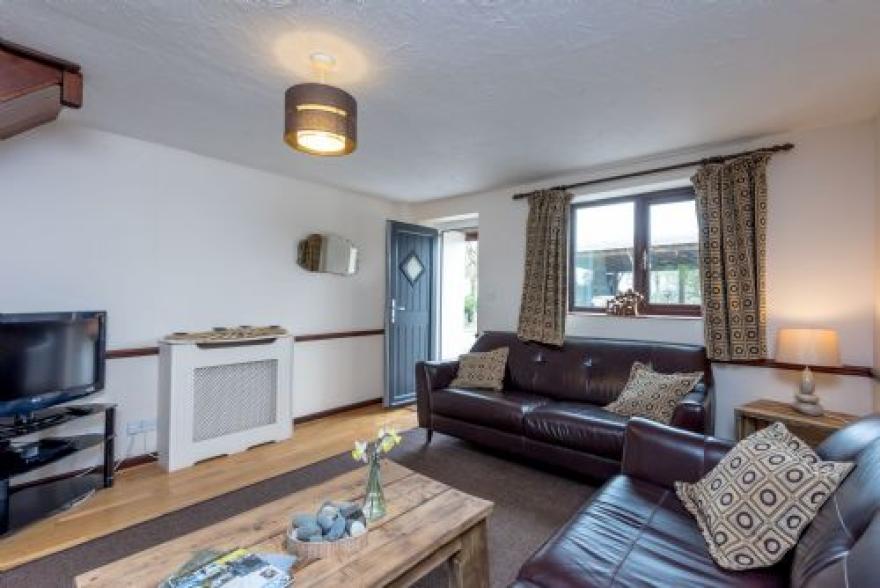 Nook Cottage, East Thorne