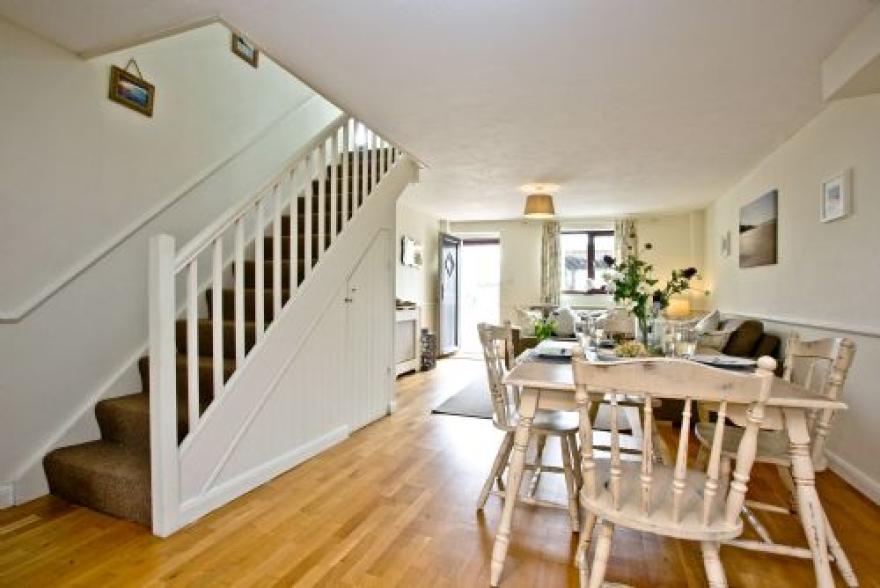The Cwtch Cottage, East Thorne