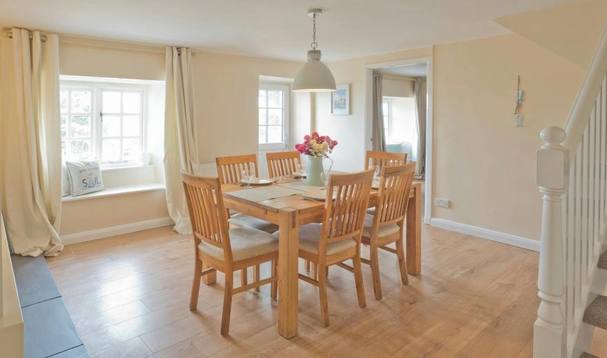 Aberporth Coastal Cottage
