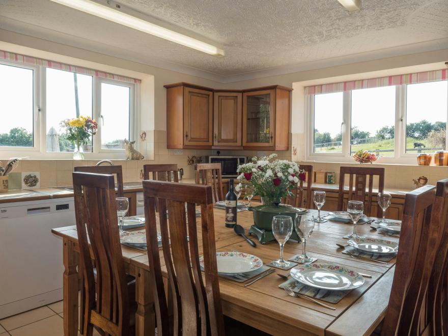 Oaktree Cottage