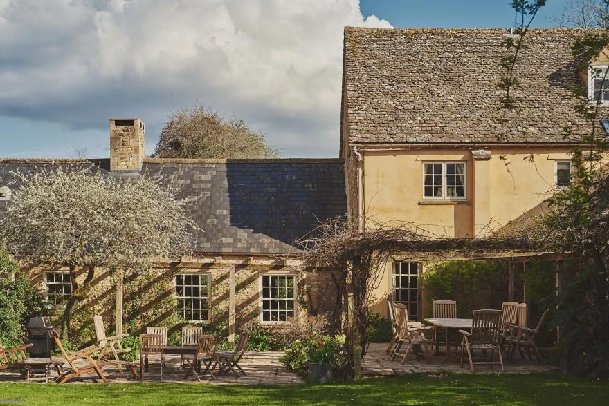 Tennyson House