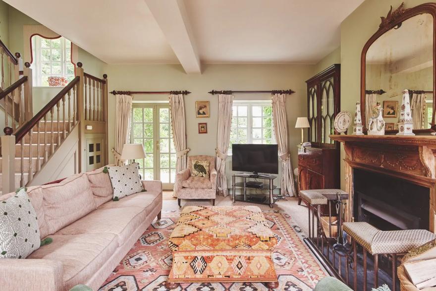 Barrett-Browning Cottage