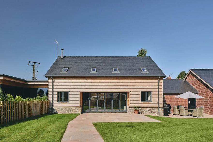 Estate Lodge
