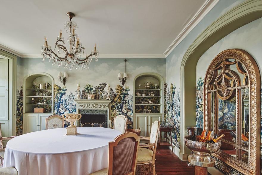 Queen Anne Manor