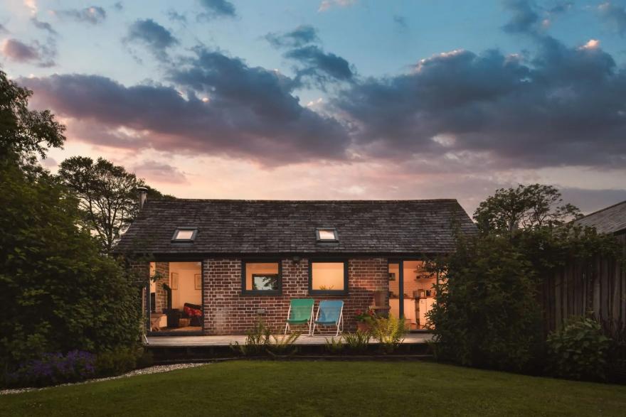 Trefoil Barn