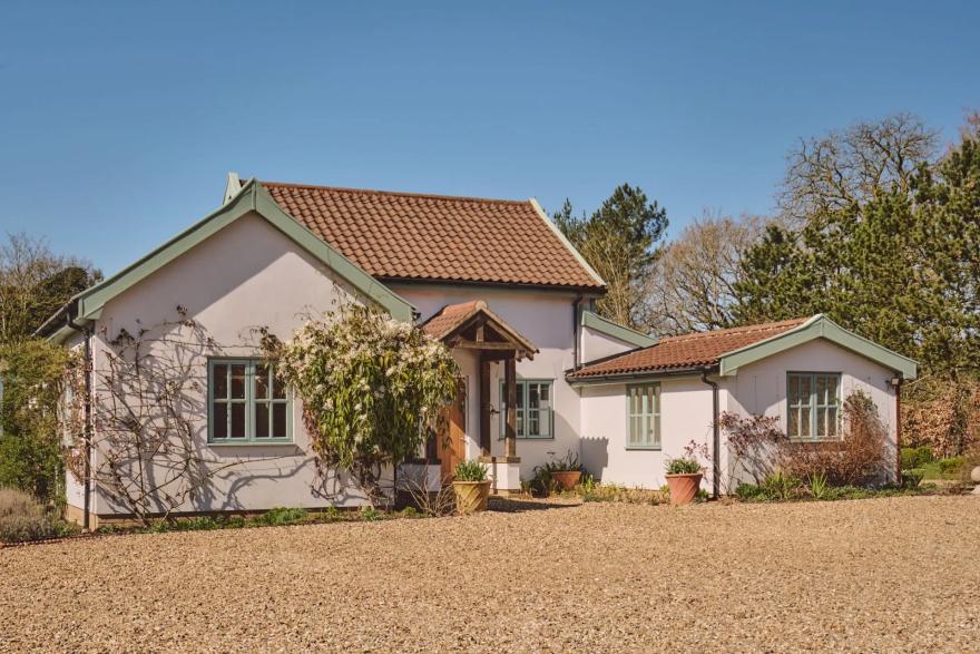 Hockham Pool House